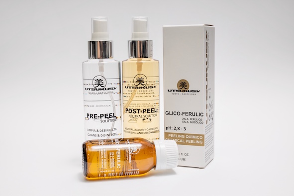 Chemisches Peeling: Glykolsäure kombiniert mit Ferulasäure plus Pre-Peel- und Post-Peel Solution von Utsukusy Cosmetics