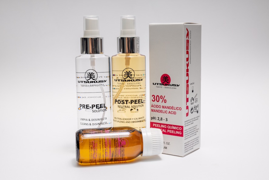 Mandelsäure-Peeling Set von Utsukusy Cosmetics
