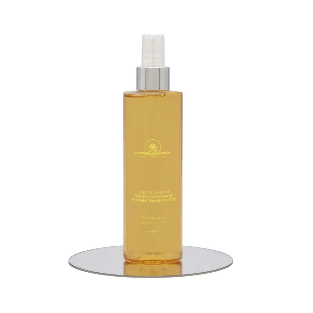 Vitamin Toner Lotion von Utsukusy Cosmetics